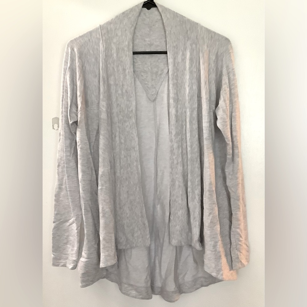 ACTIVE LIFE GREY CARDIGAN SIZE SMALL